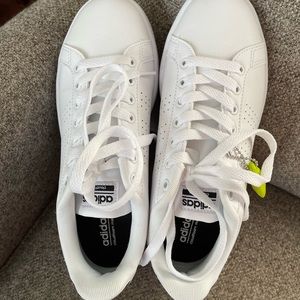 Adidas Sneakers
